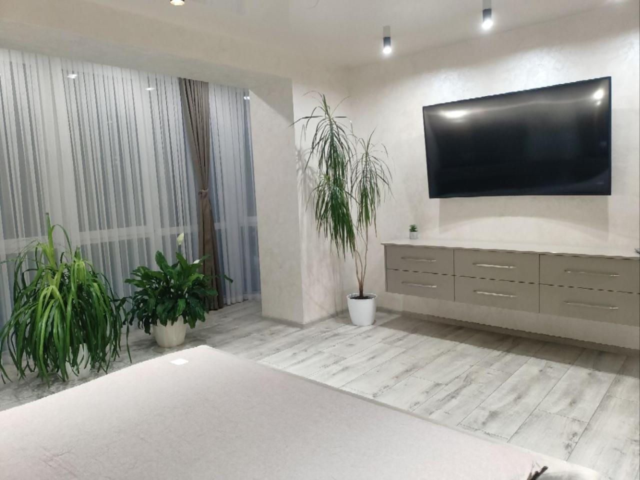 2К Шикарний Люкс! Apartment Khmel'nyts'kyy Luaran gambar
